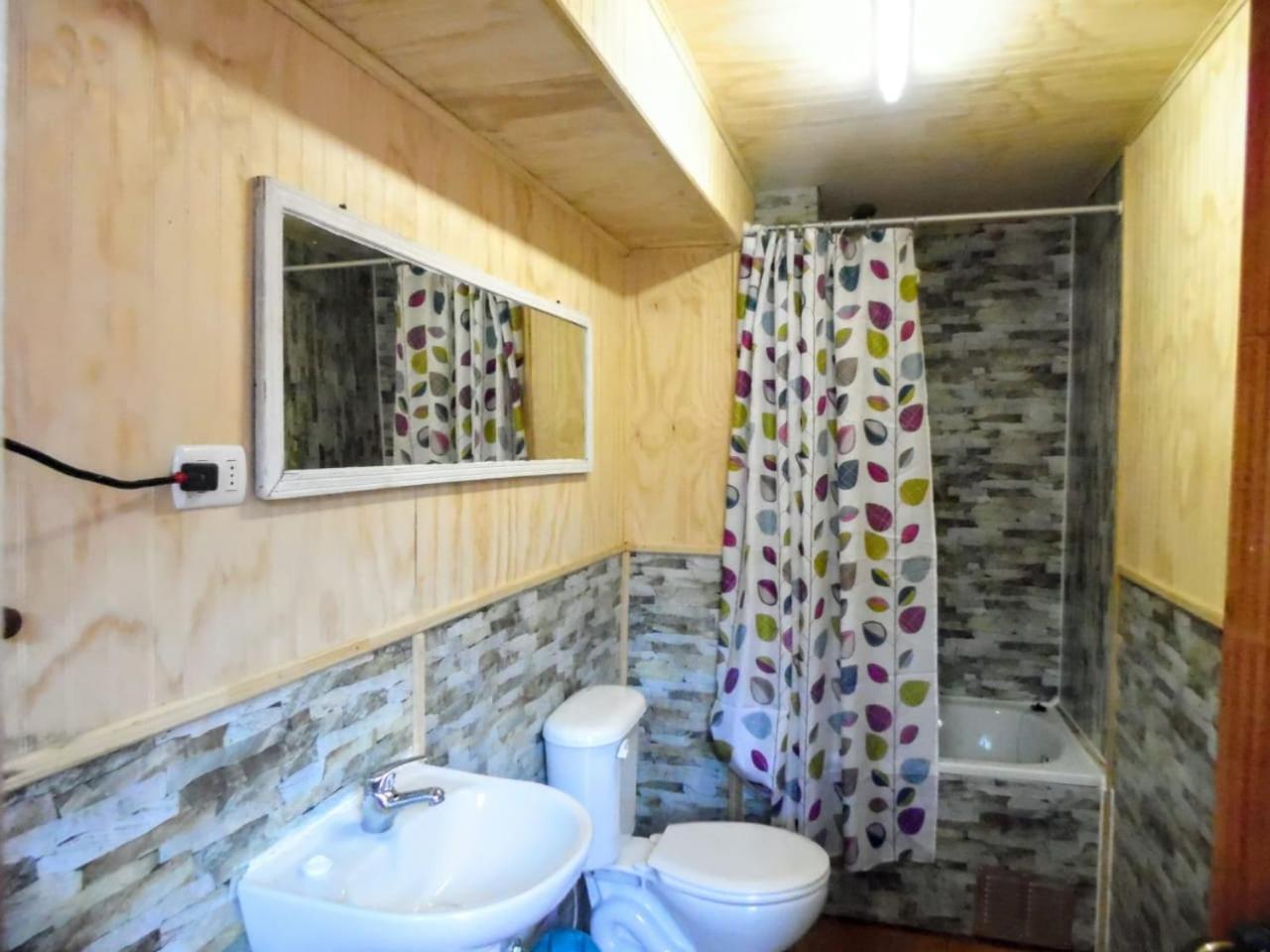بويرتو مونت Rustik Hostel المظهر الخارجي الصورة